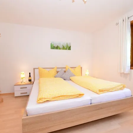 Fontain's Hus Apartman *