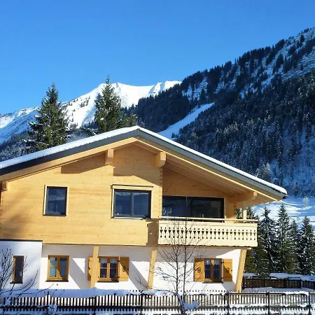 Fontain's Hus Apartman *
