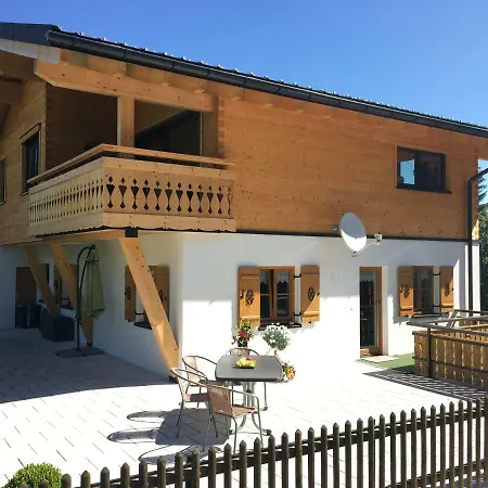 Apartman Fontain's Hus